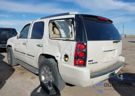 2011 GMC Yukon Denali z USA, uszkodzony, nr VIN 1GKS2EEF1BR337003